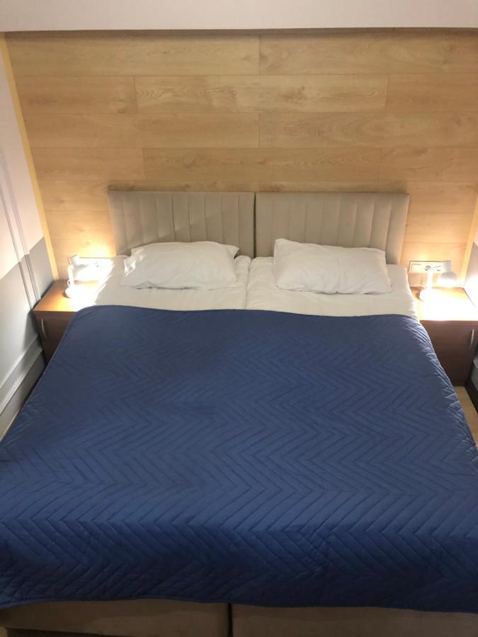 Samal-2 Hotel Ałma Ata Zewnętrze zdjęcie